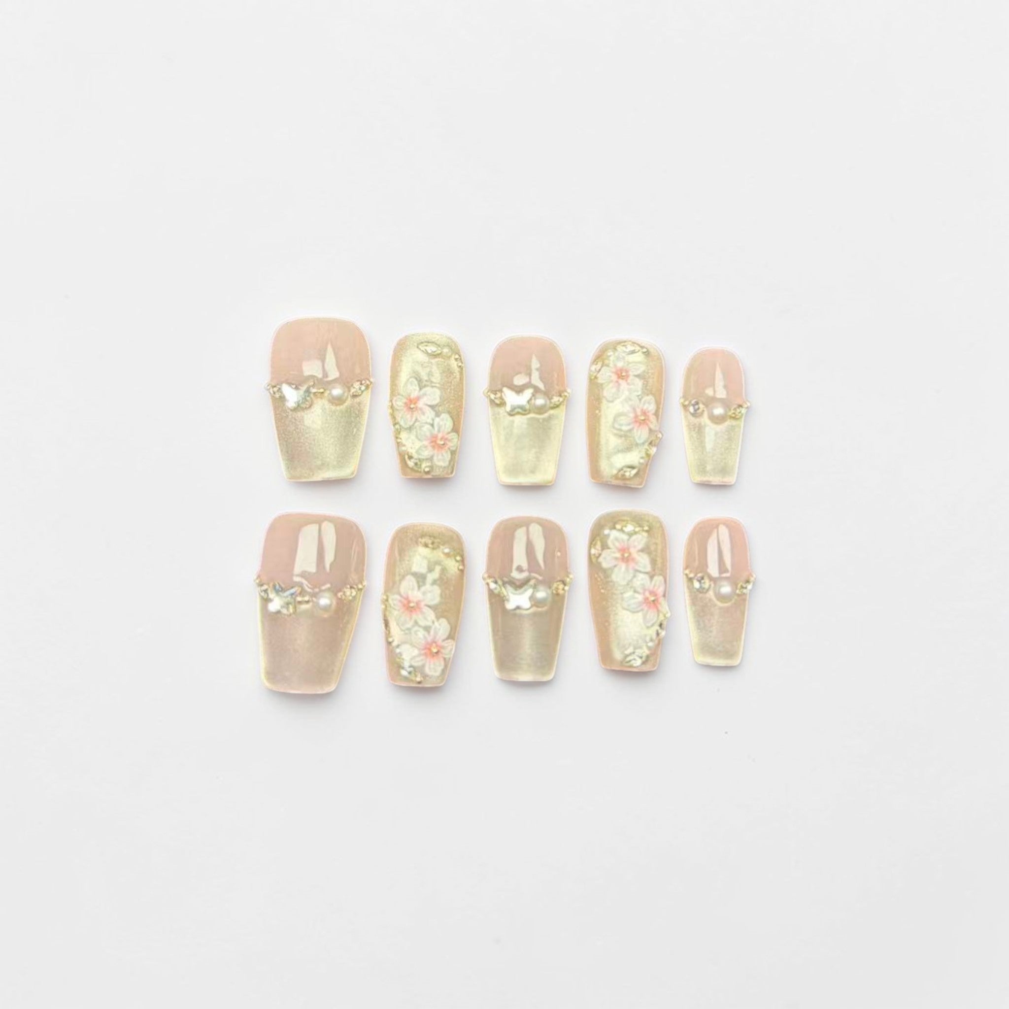 Hand-Painted Flower Cat Eye Nails